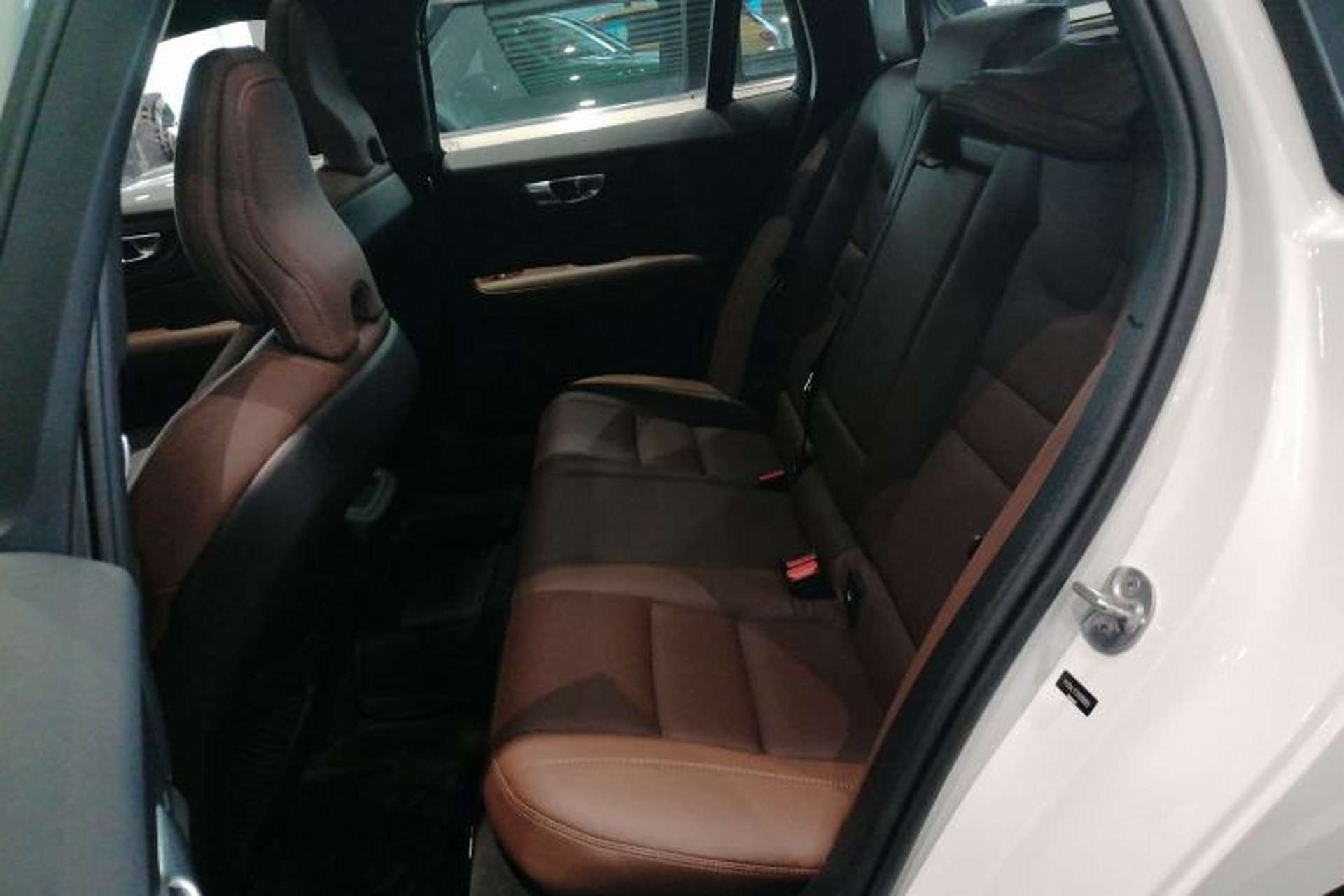Used Volvo V60 2024 B5 Zhiyuan Luxury Edition Left Rear Seat