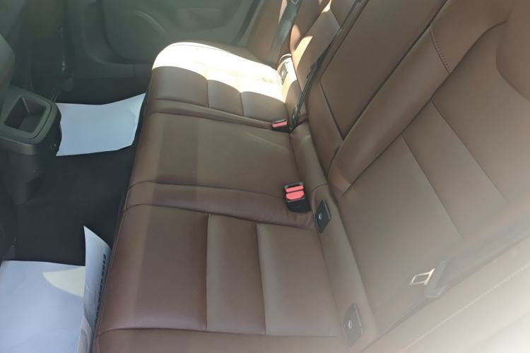 Used Volvo V60 2024 B5 Zhiyuan Luxury Edition Left Rear Seat
