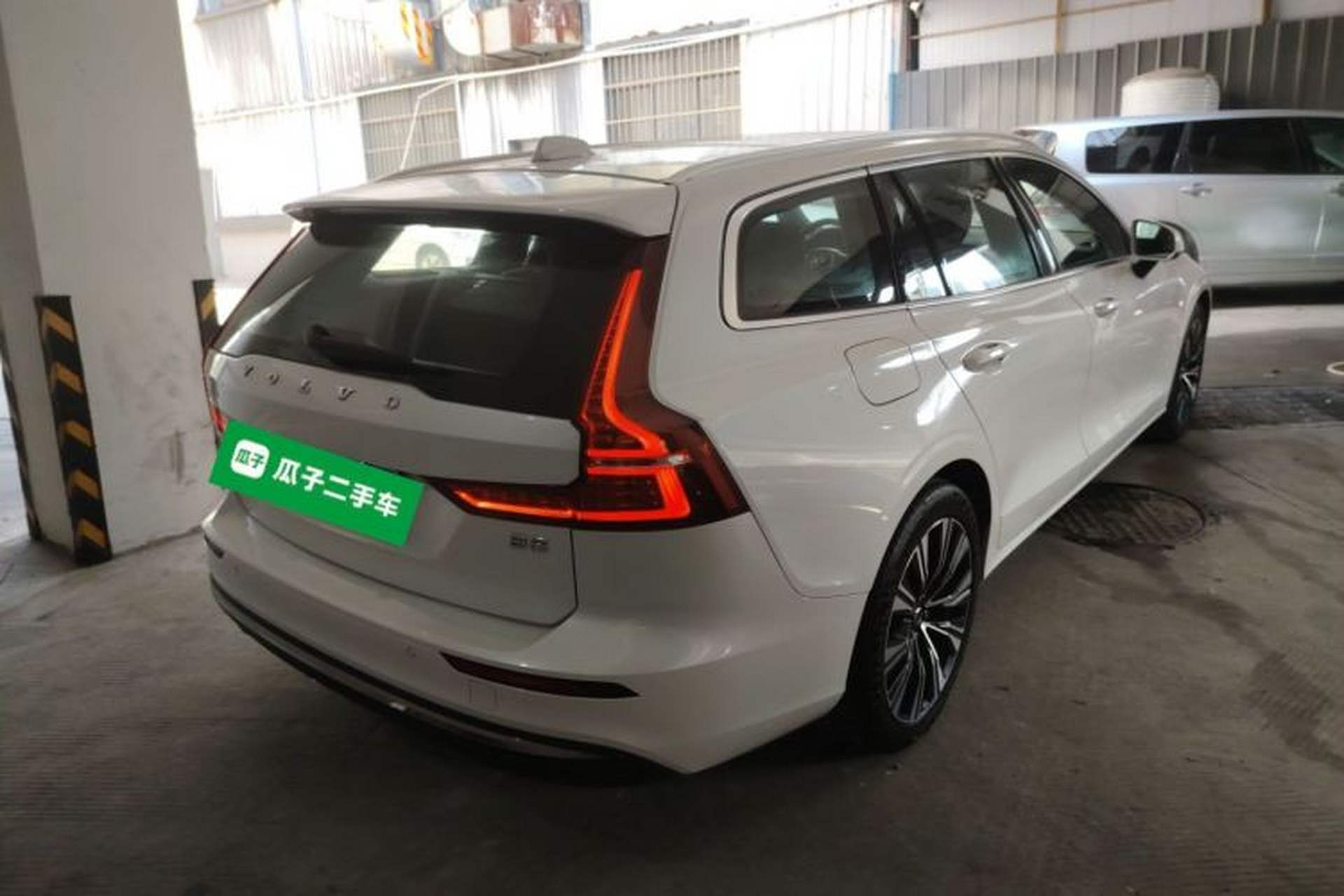Used Volvo V60 2024 B5 Zhiyuan Luxury Edition Rear Right 45 Deg