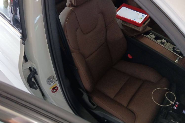 Used Volvo V60 2024 B5 Zhiyuan Luxury Edition Right Front Seat