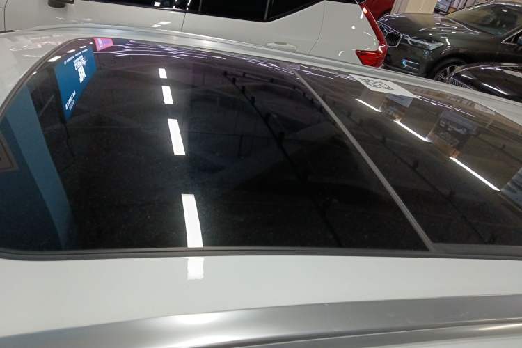 Used Volvo V60 2024 B5 Zhiyuan Luxury Edition Roof
