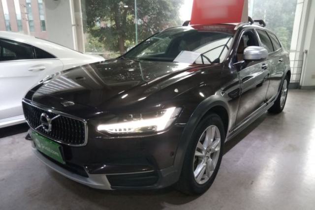 Used Volvo V90 2017 Cross Country T5 AWD Smart Range Edition