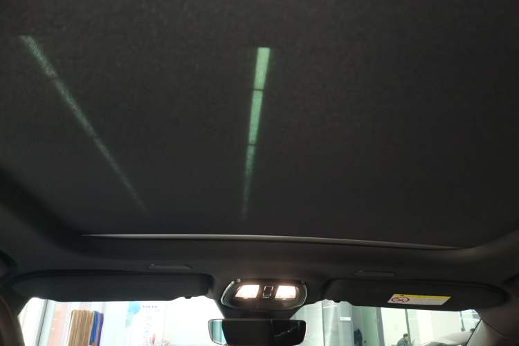Used Volvo V90 2022 Cross Country B5 AWD Smart Range Edition Headliner