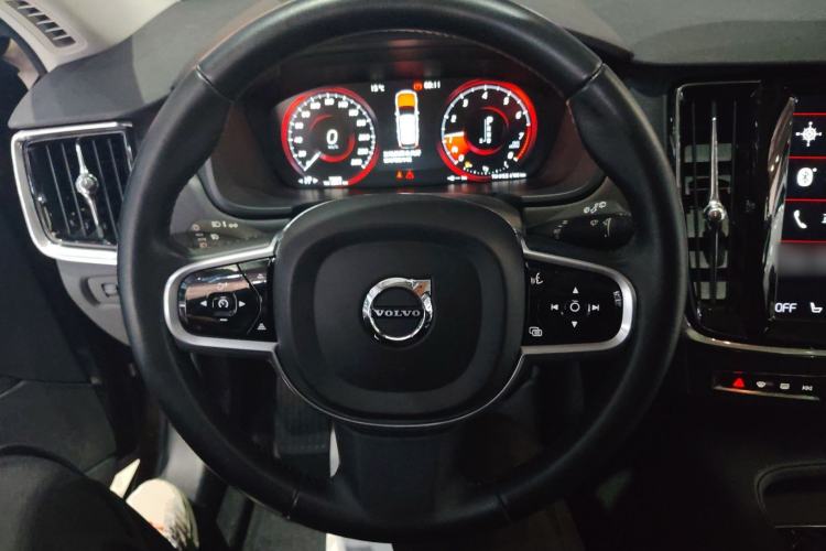 Used Volvo V90 2017 Cross Country T5 AWD Smart Range Edition Steering Wheel