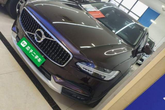 Used Volvo V90 2017 Cross Country T5 AWD Prestige Edition