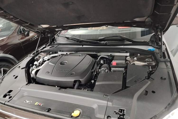 Used Volvo V90 2017 Cross Country T5 AWD Prestige Edition Engine Bay