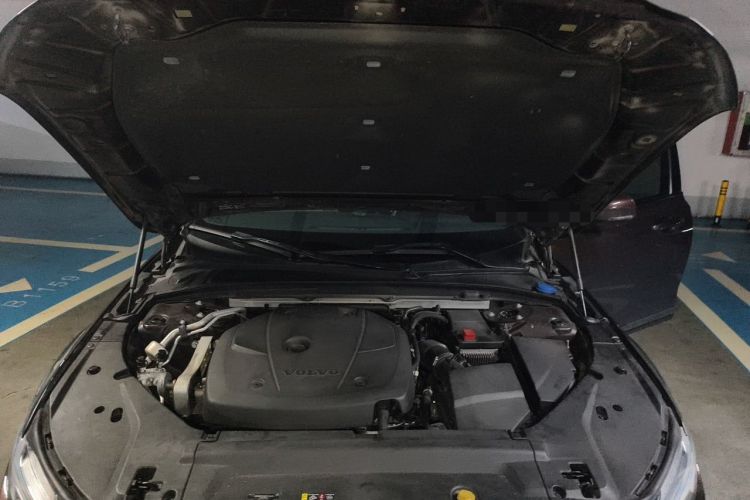 Used Volvo V90 2017 Cross Country T5 AWD Smart Range Edition Engine Bay