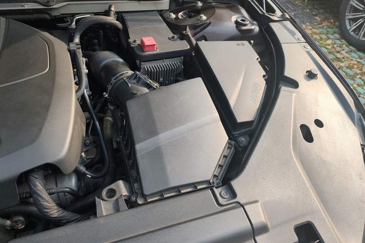 Used Volvo V90 2017 Cross Country T5 AWD Prestige Edition Engine Bay Left