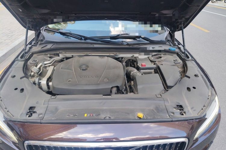 Used Volvo V90 2017 Cross Country T5 AWD Smart Range Edition Engine Bay