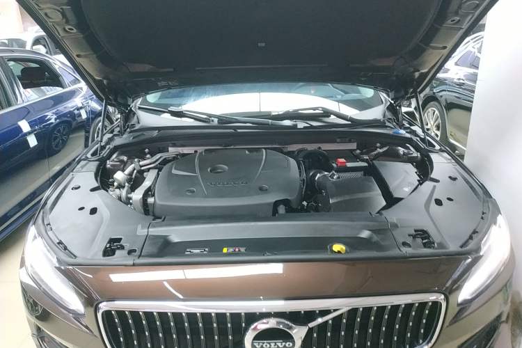 Used Volvo V90 2017 Cross Country T5 AWD Prestige Edition Engine Bay