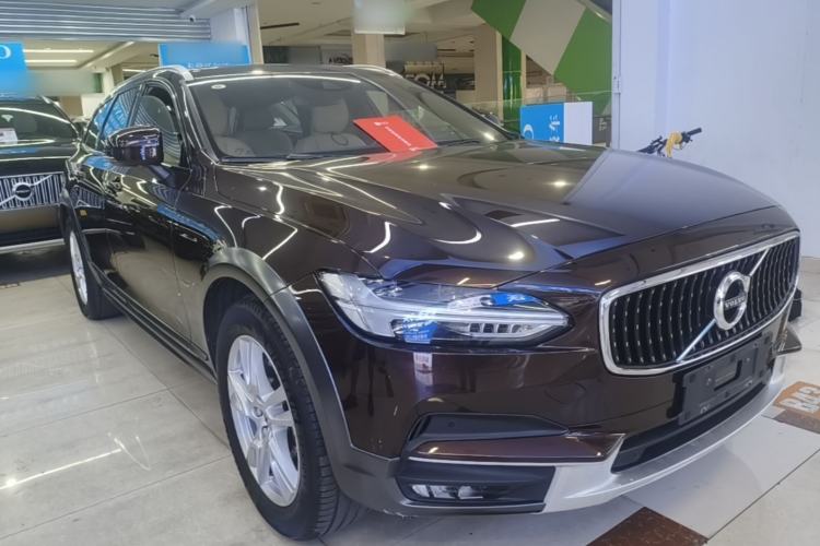 Used Volvo V90 2017 Cross Country T5 AWD Smart Range Edition Exterior 1