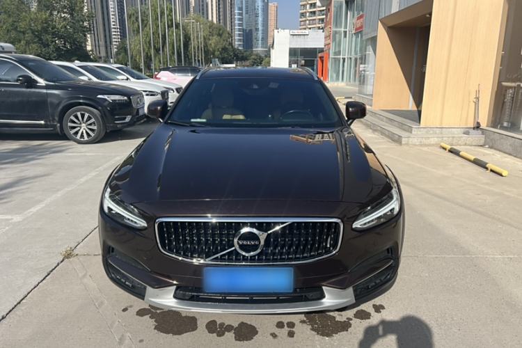 Used Volvo V90 2017 Cross Country T5 AWD Smart Range Edition Exterior 1