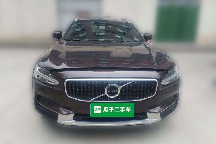 Used Volvo V90 2017 Cross Country T5 AWD Smart Range Edition Front