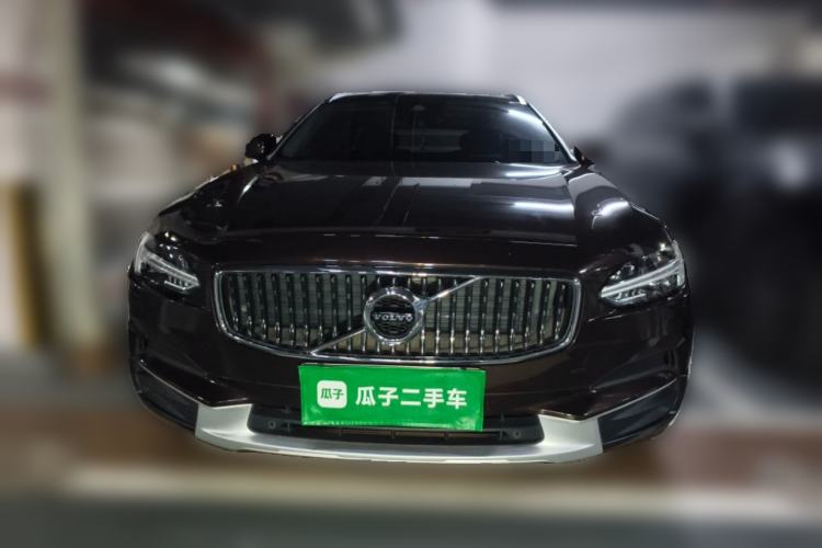 Used Volvo V90 2017 Cross Country T5 AWD Smart Range Edition Front
