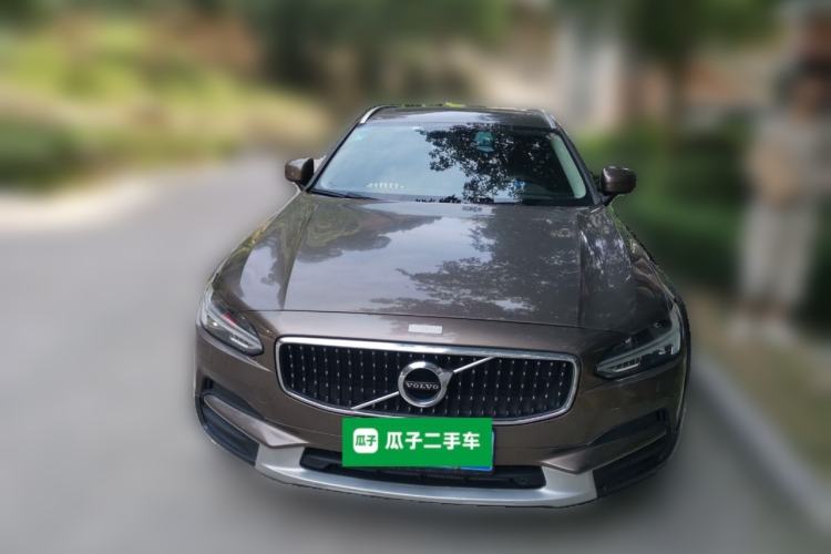 Used Volvo V90 2017 Cross Country T5 AWD Smart Range Edition Front