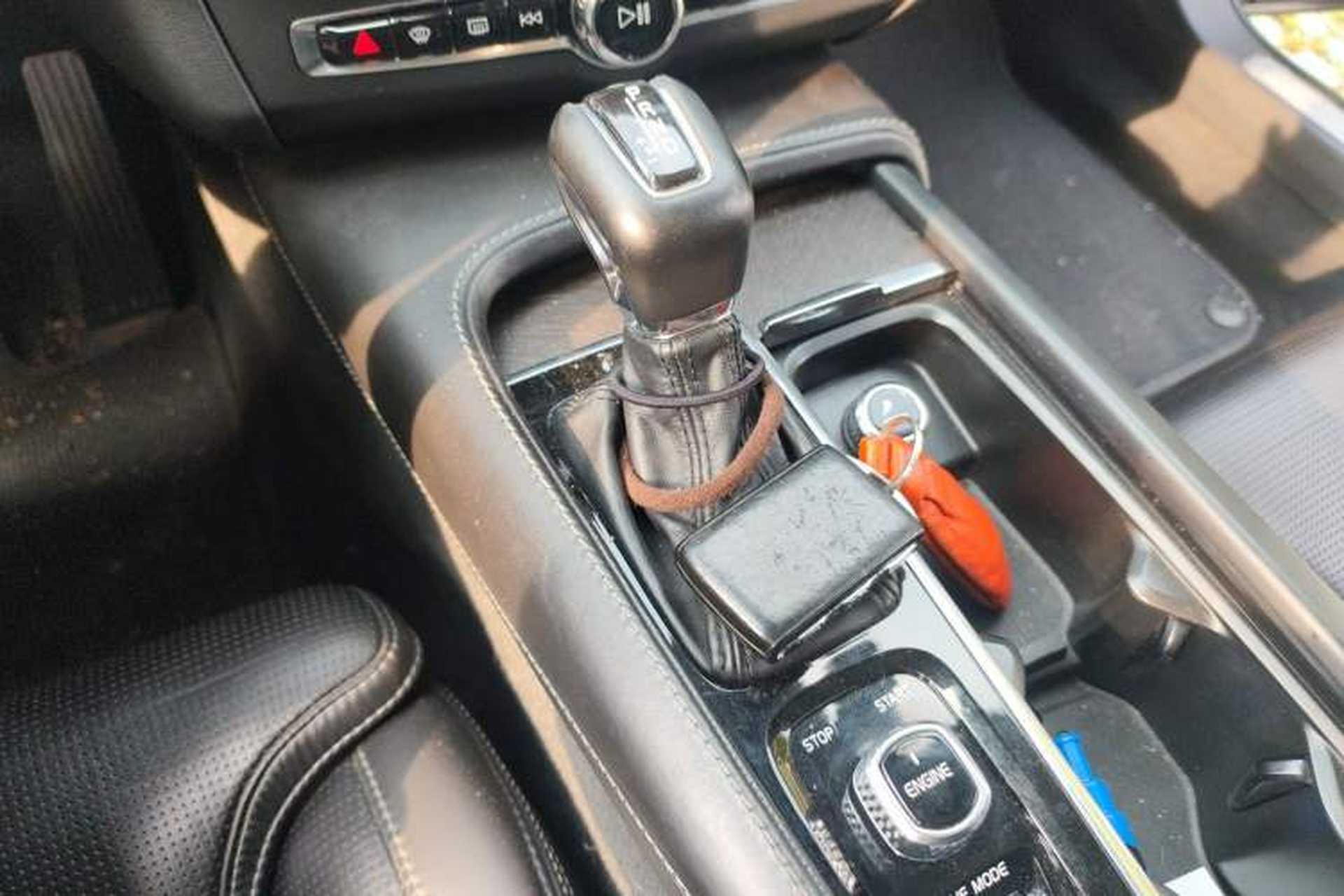 Used Volvo V90 2017 Cross Country T5 AWD Prestige Edition Gear Lever