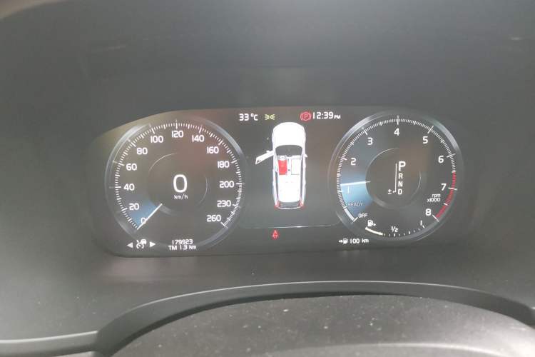 Used Volvo V90 2017 Cross Country T5 AWD Smart Range Edition Instrument Cluster