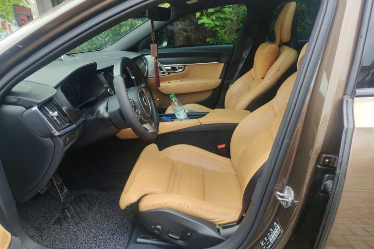 Used Volvo V90 2017 Cross Country T5 AWD Prestige Edition Left Front Seat