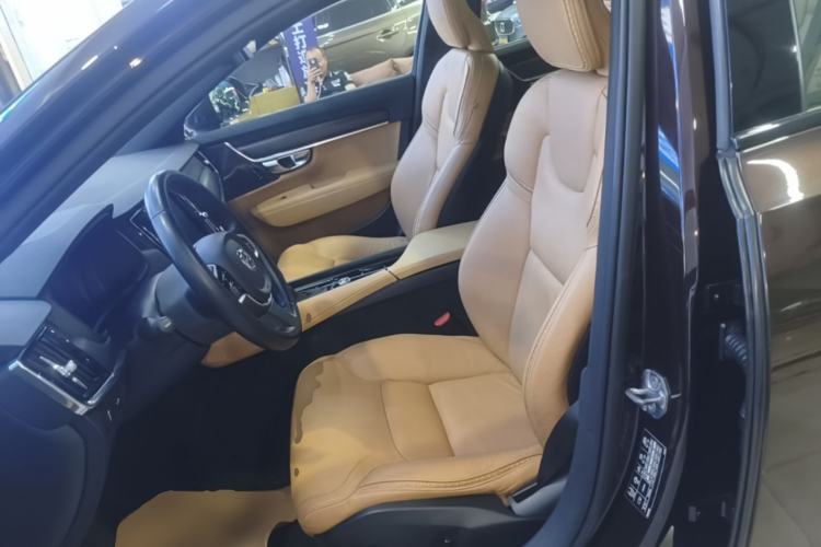 Used Volvo V90 2017 Cross Country T5 AWD Smart Range Edition Left Front Seat