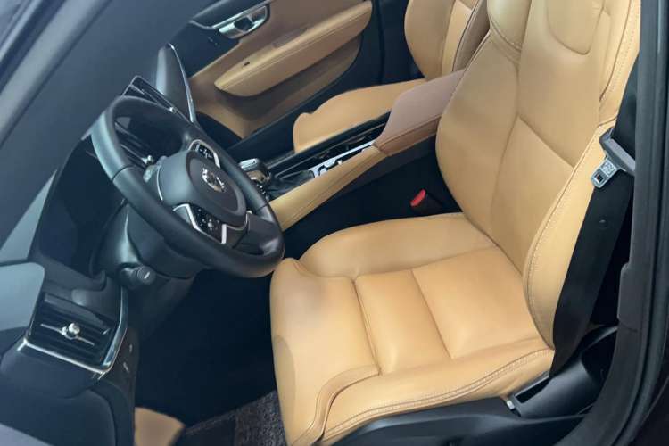 Used Volvo V90 2017 Cross Country T5 AWD Smart Range Edition Left Front Seat