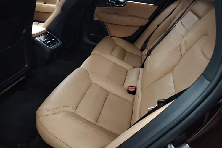 Used Volvo V90 2017 Cross Country T5 AWD Prestige Edition Left Rear Seat