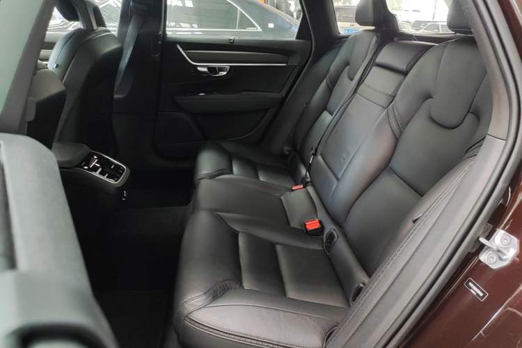 Used Volvo V90 2017 Cross Country T5 AWD Smart Range Edition Left Rear Seat