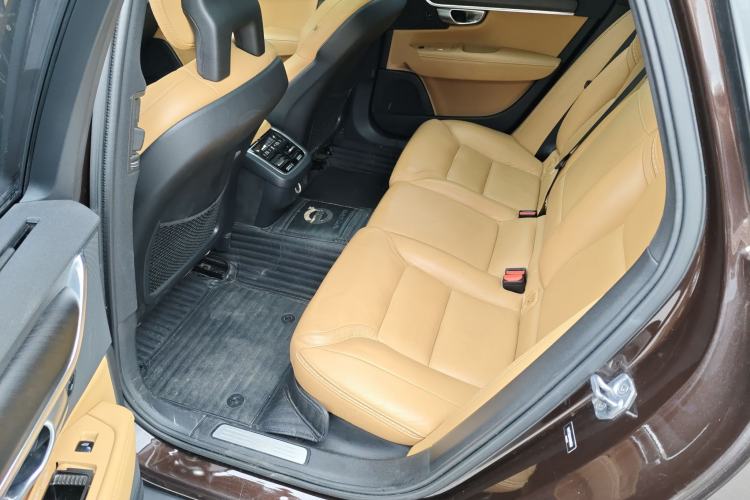 Used Volvo V90 2017 Cross Country T5 AWD Smart Range Edition Left Rear Seat
