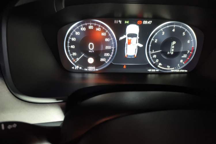 Used Volvo V90 2017 Cross Country T5 AWD Smart Range Edition Odometer Close Up