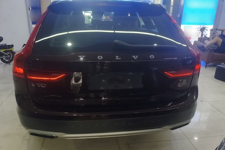 Used Volvo V90 2017 Cross Country T5 AWD Smart Range Edition Rear