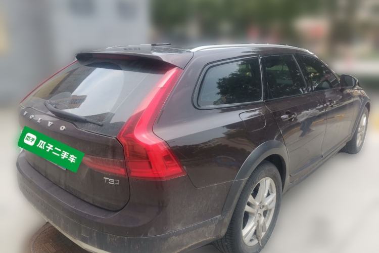 Used Volvo V90 2017 Cross Country T5 AWD Smart Range Edition Rear Right 45 Deg