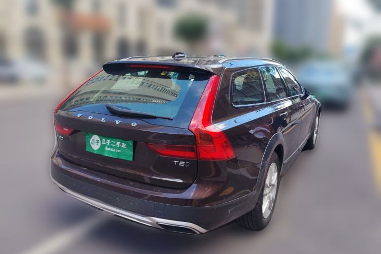 Used Volvo V90 2017 Cross Country T5 AWD Smart Range Edition Rear Right 45 Deg