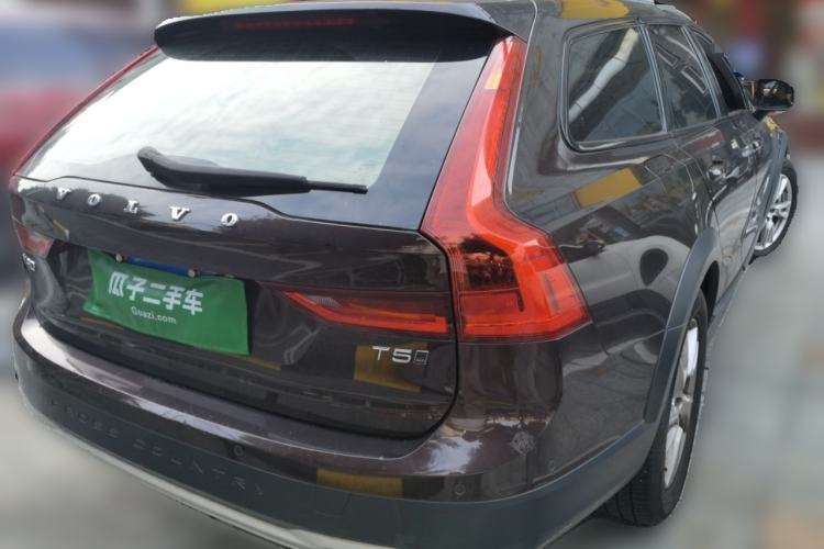 Used Volvo V90 2017 Cross Country T5 AWD Smart Range Edition Rear Right 45 Deg