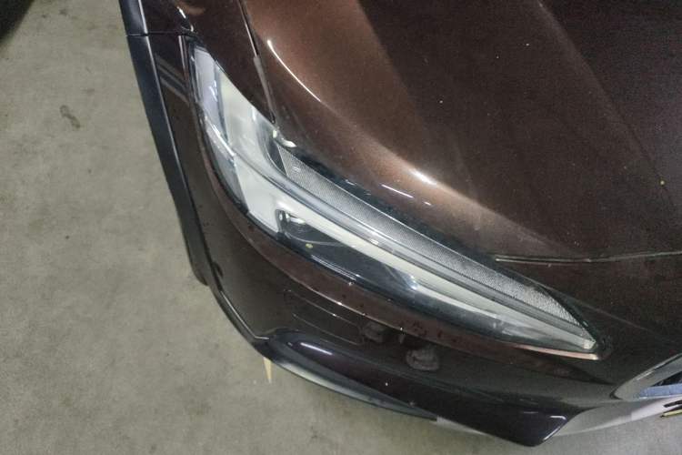 Used Volvo V90 2017 Cross Country T5 AWD Smart Range Edition Right Front Headlight
