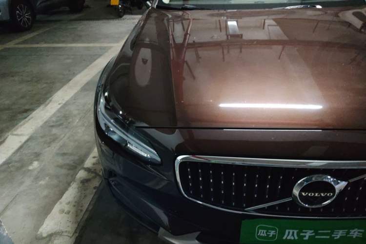 Used Volvo V90 2017 Cross Country T5 AWD Prestige Edition Right Front Headlight