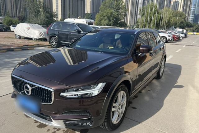 Used Volvo V90 2017 Cross Country T5 AWD Smart Range Edition