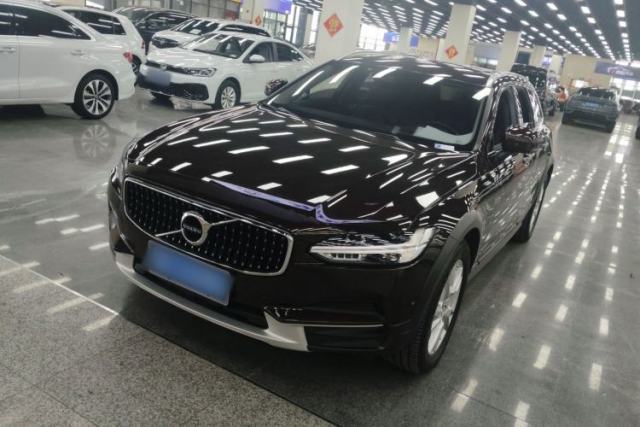 Used Volvo V90 2017 Cross Country T5 AWD Smart Range Edition