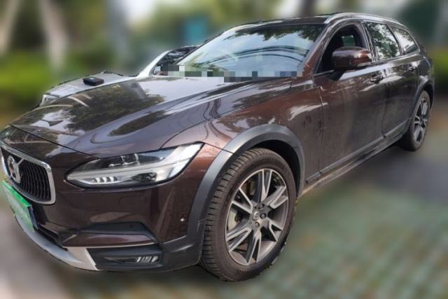 Used Volvo V90 2017 Cross Country T5 AWD Prestige Edition