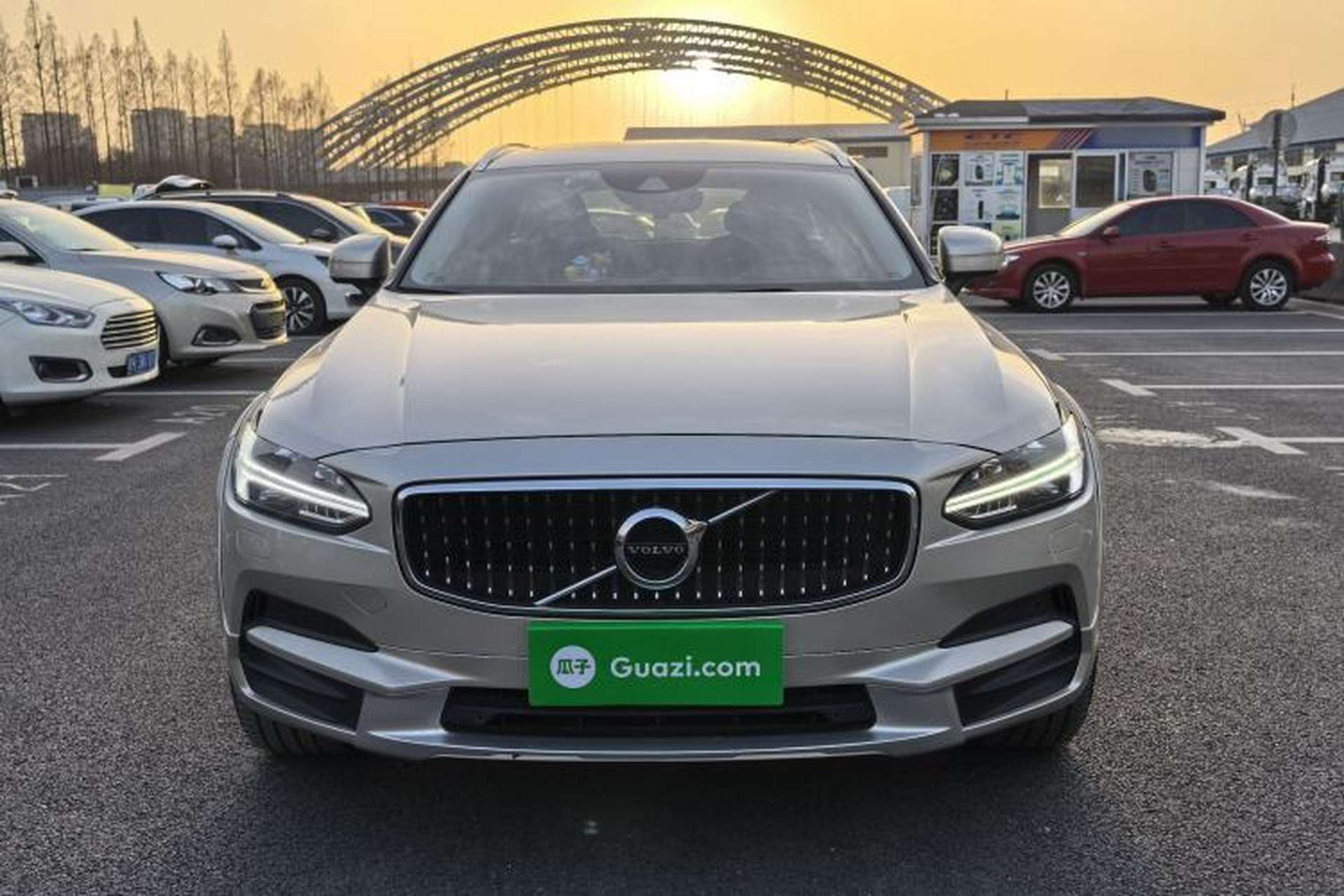 Used Volvo V90 2017 Cross Country T5 AWD Smart Range Edition Exterior 1