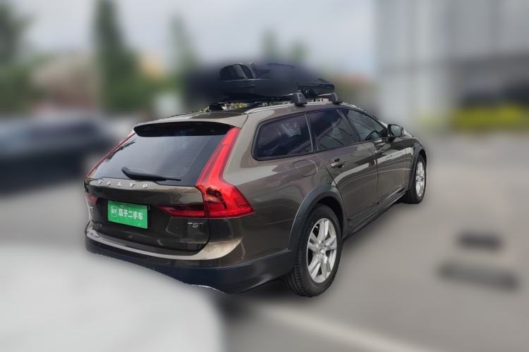 Used Volvo V90 2017 Cross Country T5 AWD Smart Range Edition Rear Right 45 Deg