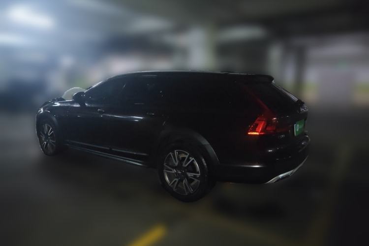 Used Volvo V90 2017 Cross Country T5 AWD Prestige Edition Rear Left 45 Deg