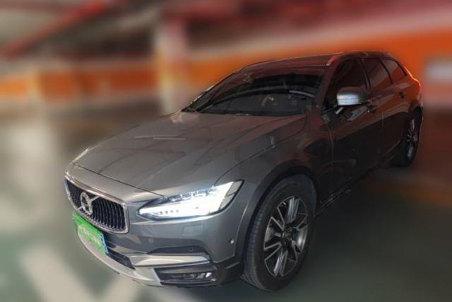 Used Volvo V90 2017 Cross Country T5 AWD Prestige Edition
