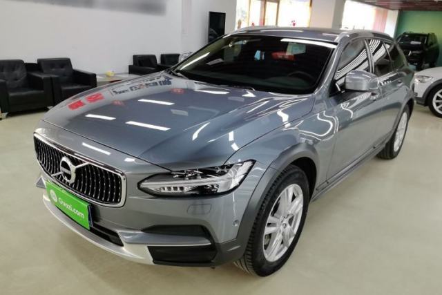 Used Volvo V90 2017 Cross Country T5 AWD Smart Range Edition