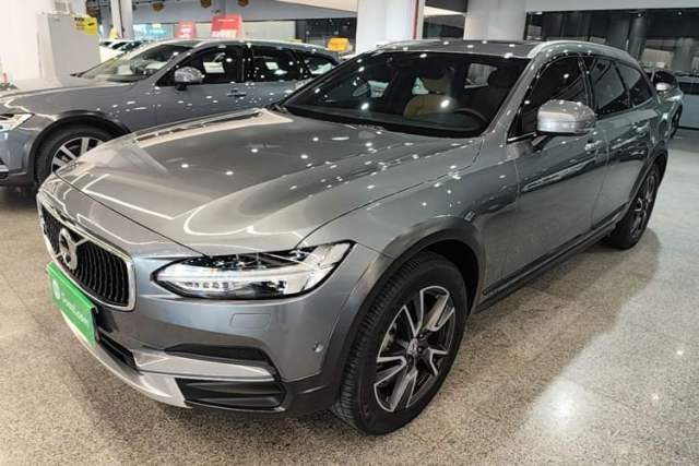 Used Volvo V90 2017 Cross Country T5 AWD Smart Range Edition