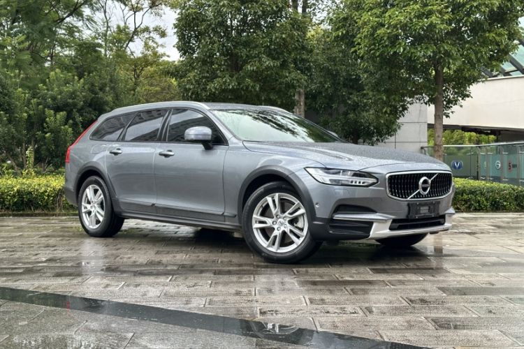 Used Volvo V90 2017 Cross Country T5 AWD Smart Range Edition Exterior 1