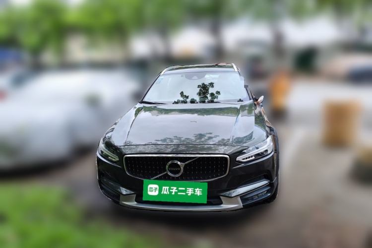 Used Volvo V90 2017 Cross Country T5 AWD Smart Range Edition Front