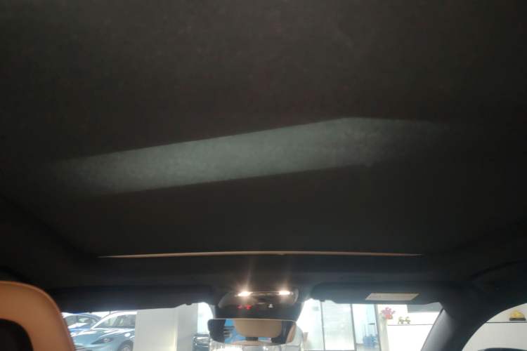 Used Volvo V90 2017 Cross Country T5 AWD Prestige Edition Headliner