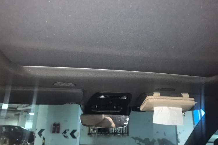 Used Volvo V90 2017 Cross Country T5 AWD Smart Range Edition Headliner