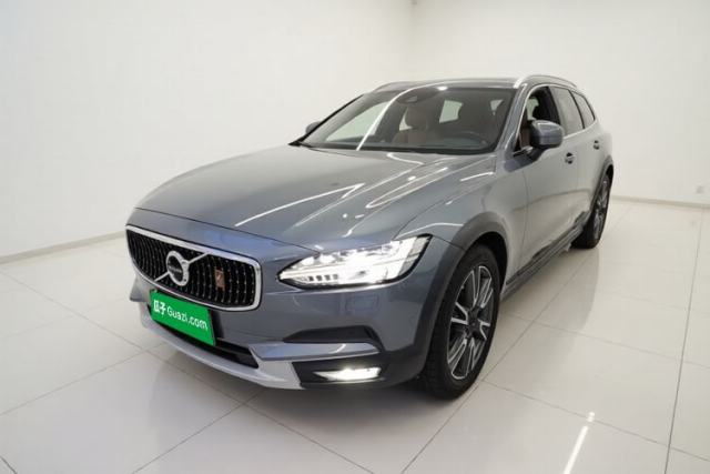 Volvo V90 2017 Cross Country T5 AWD Prestige Edition de segunda mano