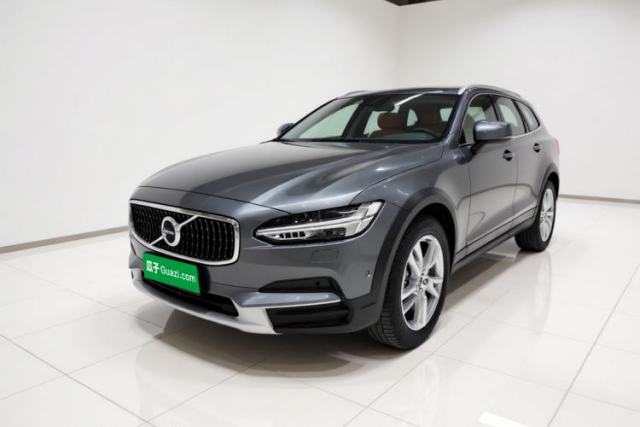 Used Volvo V90 2017 Cross Country T5 AWD Smart Range Edition
