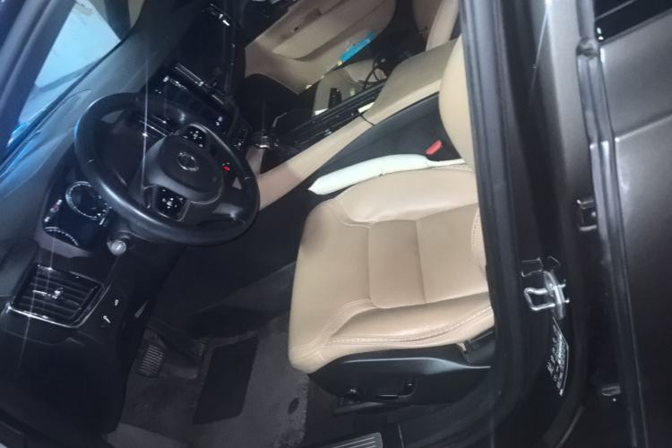 Used Volvo V90 2017 Cross Country T5 AWD Smart Range Edition Left Front Seat